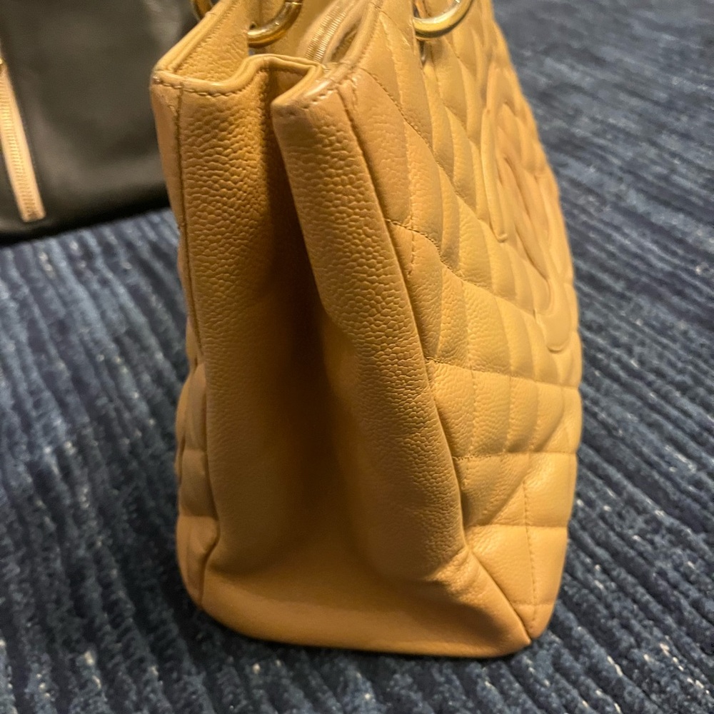 Chanel Tan Quilted Leather Tote Bag - Picture 13 of 16
